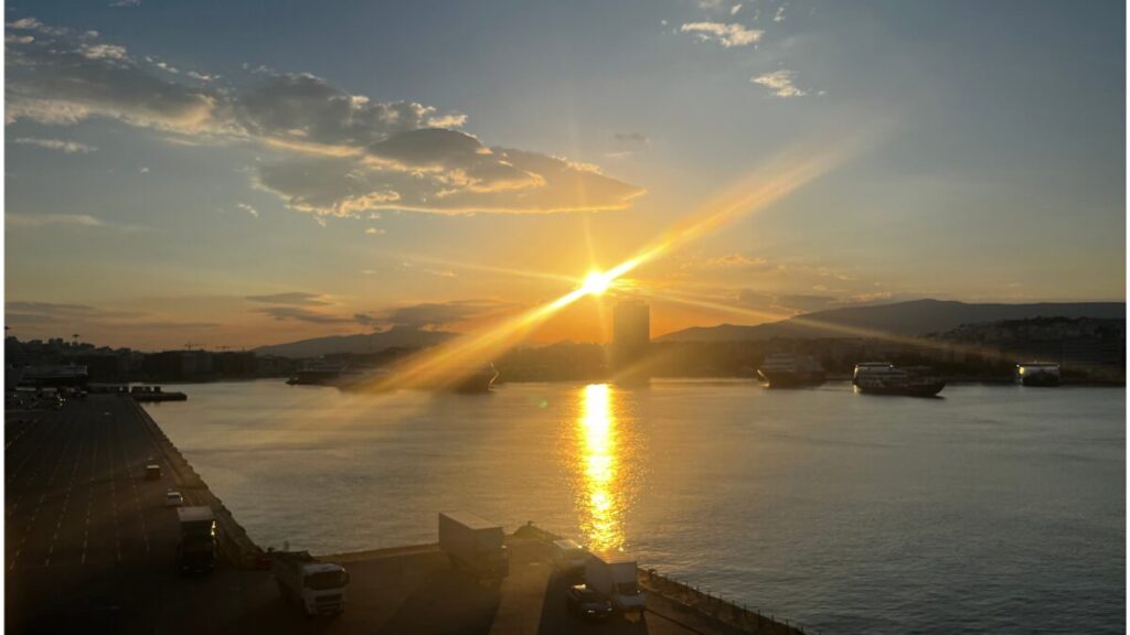 bluestar-ferries-sunrise